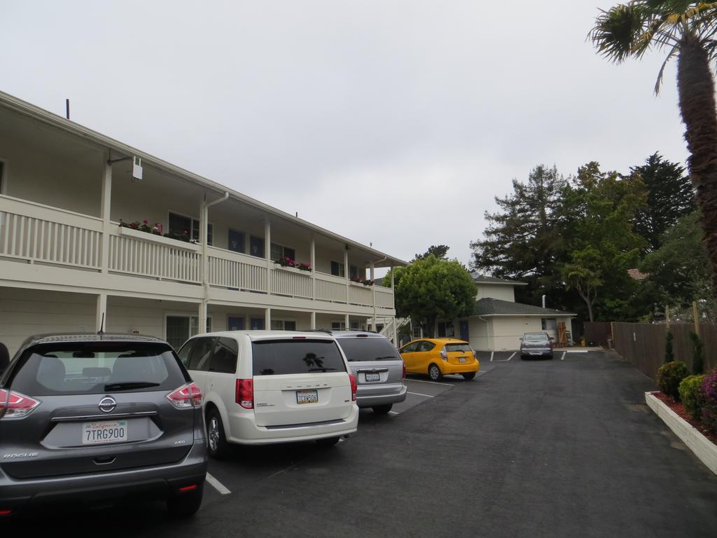 Fisherman'S Cove Inn Monterey Eksteriør billede