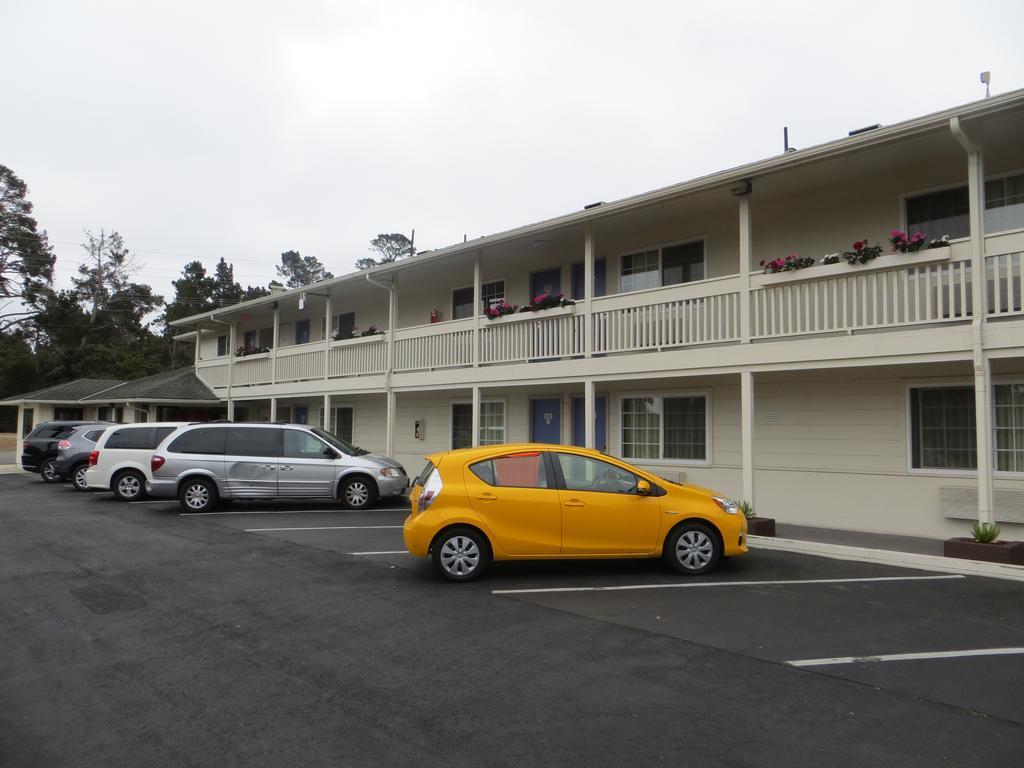 Fisherman'S Cove Inn Monterey Eksteriør billede